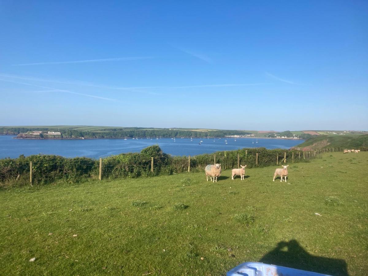 Coast Path Camping Hotell Haverfordwest Exteriör bild